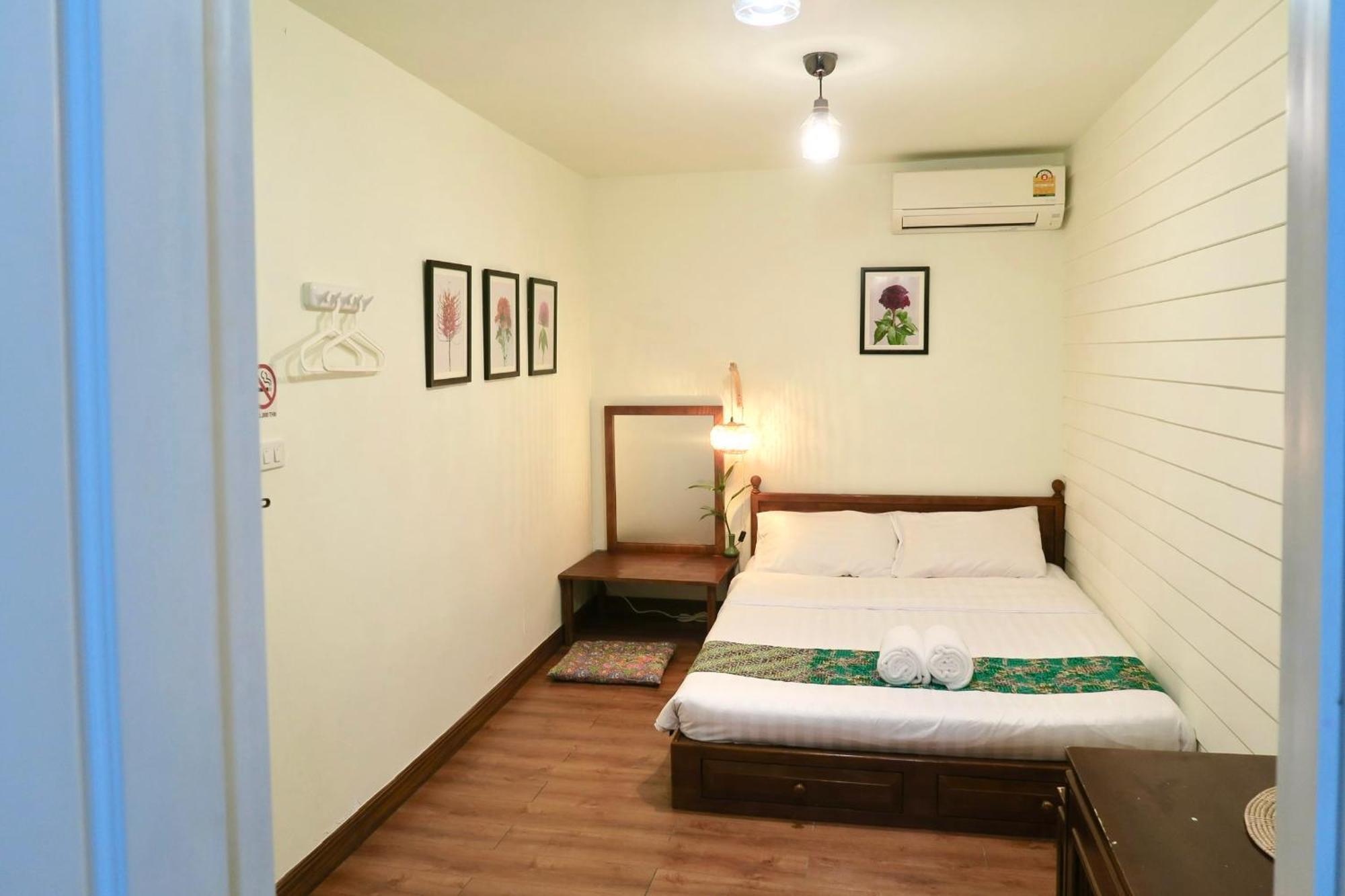Les Fleurs Bangkok Hostel Εξωτερικό φωτογραφία