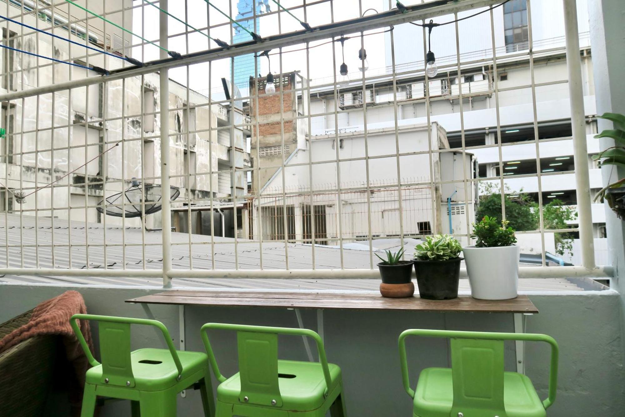 Les Fleurs Bangkok Hostel Εξωτερικό φωτογραφία