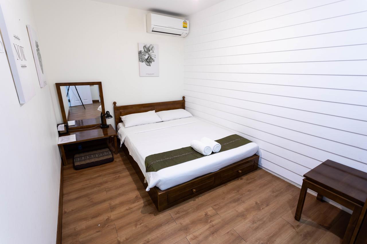 Les Fleurs Bangkok Hostel Εξωτερικό φωτογραφία
